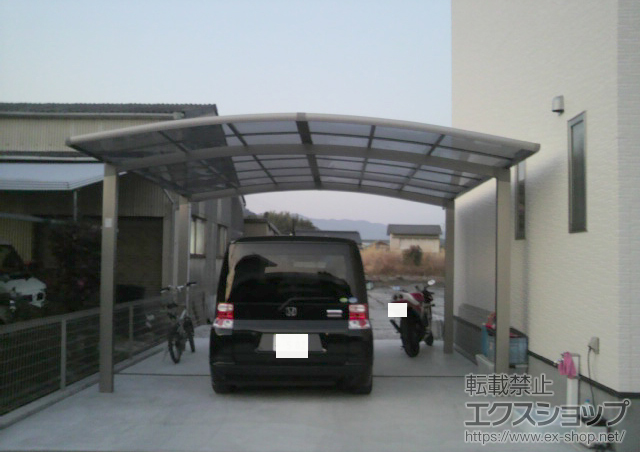 高知県土佐市のLIXIL リクシル（トステム）のカーポート カーブポートシグマIII ワイド 積雪〜30cm対応 施工例