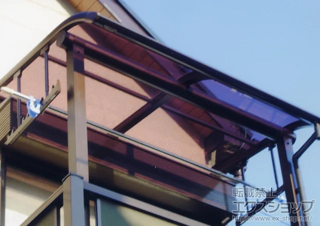千葉県船橋市のYKKAPのバルコニー・ベランダ屋根 ヴェクターテラス R型 屋根タイプ 施工例