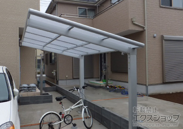 埼玉県上尾市ののカーポート カムフィNex F 積雪〜20?対応 施工例