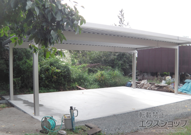福島県西白河郡泉崎村ののカーポート レオンポートneo 3台用　4本柱　角柱仕様 施工例