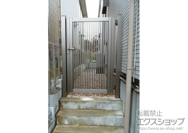 兵庫県神戸市のの門扉 シャレオR2型門扉 片開き 柱使用 施工例