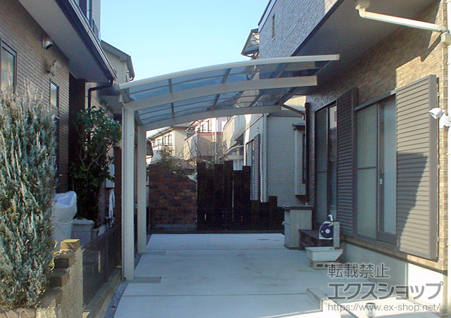 埼玉県吉川市ののカーポート プレシオスポート　積雪対応〜20cm 施工例