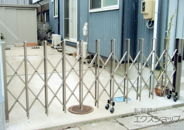 新潟県新潟市ののカーゲート トリップゲート PA型 ノンレール 片開き 施工例