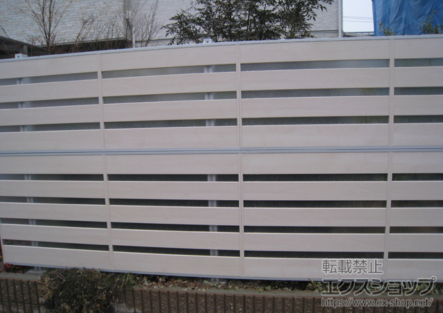 広島県広島市ののフェンス・柵 ライフモダンＩＩ YP型フェンス 多段柱施工 施工例