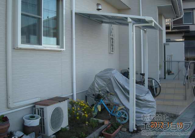 埼玉県さいたま市のLIXIL リクシル（トステム）のテラス屋根 ライザーテラスII F型 テラスタイプ 単体 積雪〜20cm対応 施工例