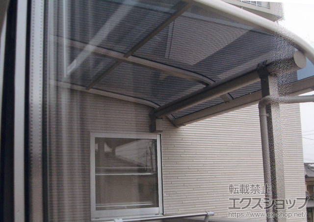 大分県大分市ののバルコニー・ベランダ屋根 プレシオステラス R型 屋根タイプ 単体 積雪〜20cm対応 施工例