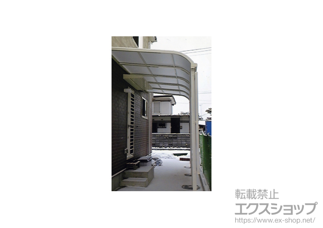 宮城県柴田郡柴田町のLIXIL リクシル（トステム）のテラス屋根 ライザーテラスII R型 テラスタイプ 単体　積雪〜20cm対応+前面スクリーン2段用 施工例