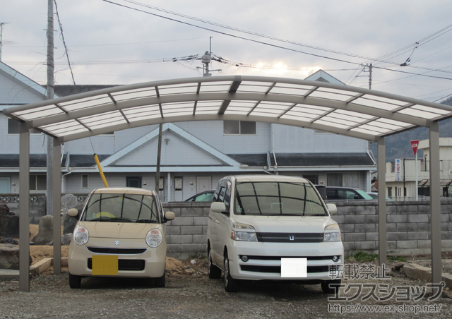 徳島県美馬市のLIXIL リクシル（トステム）のカーポート カーブポートシグマIII ワイド 積雪〜30?対応 施工例