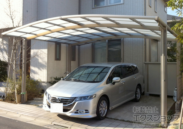 千葉県印西市のLIXIL リクシル（トステム）のカーポート カーブポートシグマIII ワイド　積雪〜30cm対応 施工例