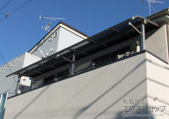 神奈川県川崎市ののバルコニー・ベランダ屋根 プレシオステラス R型 屋根タイプ 連棟 積雪〜20cm対応 施工例