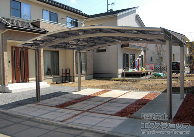 長野県松本市のLIXIL リクシル（トステム）のカーポート カーブポートシグマIII ワイド 積雪〜30cm対応 施工例