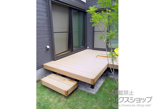 埼玉県川口市ののウッドデッキ リウッドデッキ200＋独立式ステップ 施工例