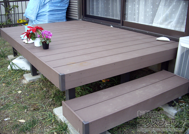 神奈川県横浜市のLIXIL リクシル（トステム）のウッドデッキ リコステージII 施工例