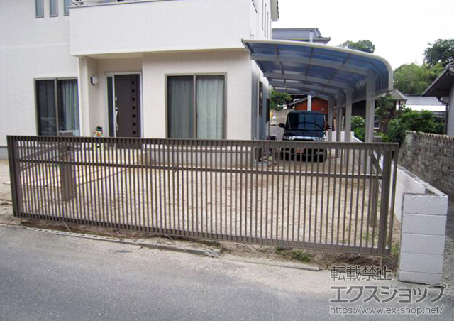 岡山県倉敷市ののカーゲート ワイドオーバードアS2型 電動式　2モーター仕様 施工例