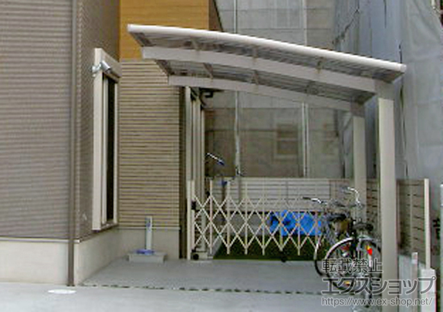 岡山県岡山市のLIXIL リクシル（トステム）のカーポート カーブポートシグマIII 積雪〜30?対応 施工例