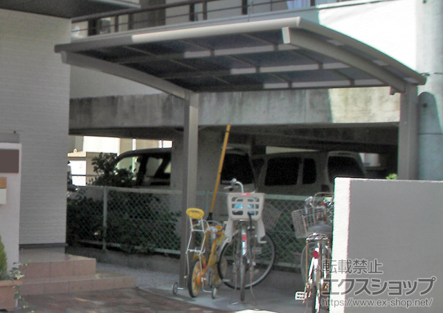 静岡県三島市のLIXIL リクシル（トステム）のサイクルポート・駐輪場 カーブポートシグマ?ミニ　積雪〜30?対応 施工例