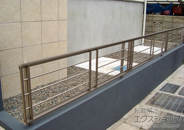 千葉県市川市ののフェンス・柵 ライフモダンフェンスII　BPタイプ　フリーポールタイプ 施工例