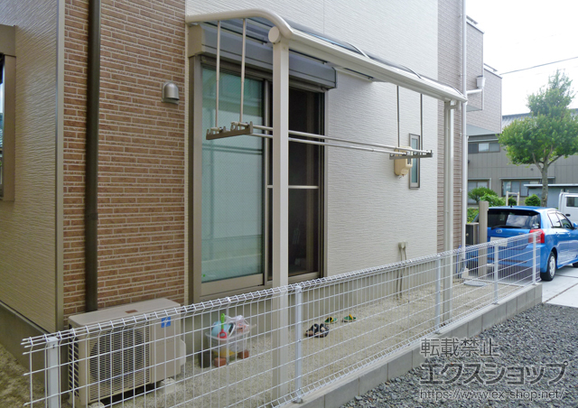 愛知県岡崎市ののテラス屋根 ヴェクターテラス R型 テラスタイプ 積雪〜20?対応＋物干しセット 施工例