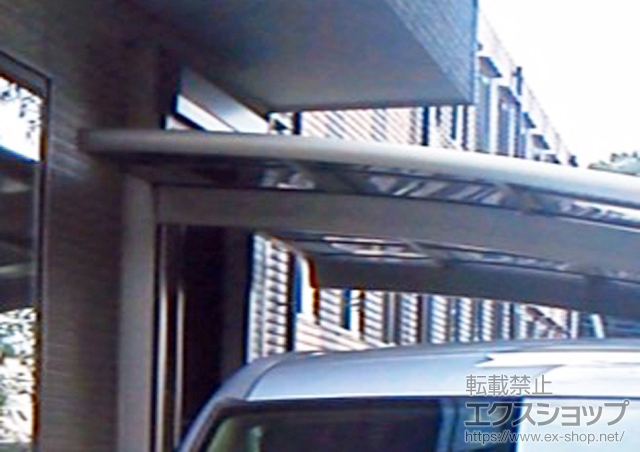 埼玉県さいたま市のLIXIL リクシル（トステム）のカーポート カーブポートシグマIII 積雪〜30cm対応 施工例