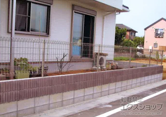 �����s����s�̂̃t�F���X�E��E���A�J�[�|�[�g �n�C�O���b�h�t�F���XUF8�^ �{�H��