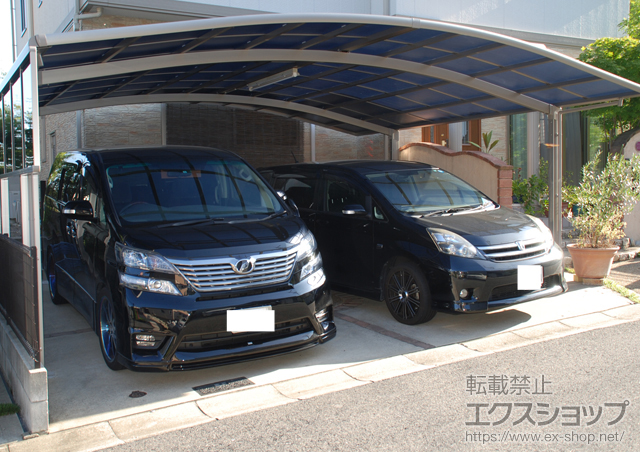 大阪府和泉市のLIXIL リクシル（トステム）のカーポート カーブポートシグマIII ワイド 積雪〜30cm対応+サイドパネル 1段使用 H800 施工例