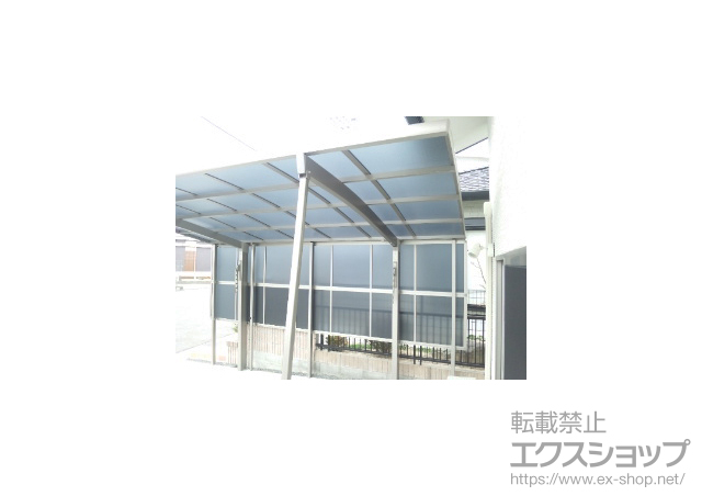 山口県下関市のLIXIL リクシル（トステム）のカーポート カーブポートシグマIII　積雪〜30cm対応+カーブポートシグマIII　サイドパネル2段用+収納式物干し　標準タイプ　2本入り 施工例