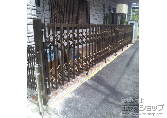 大阪府和泉市ののカーゲート アルシャインII MW型 Aタイプ ノンレールタイプ 両開き 施工例