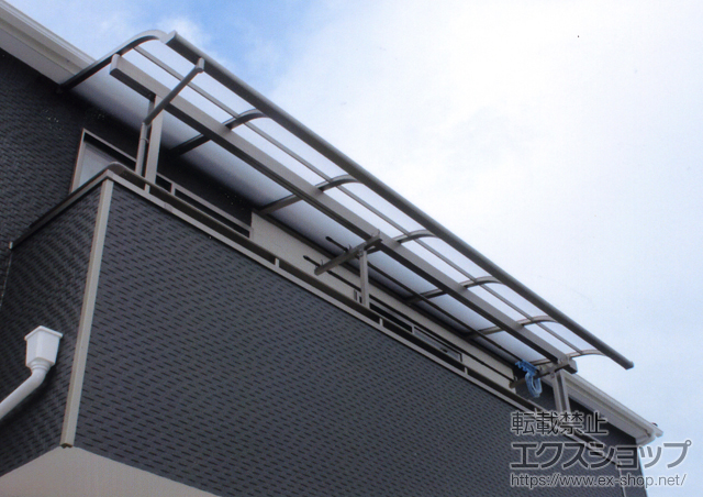 奈良県奈良市のLIXIL リクシル（トステム）のテラス屋根 ライザーテラスII R型 テラス屋根 積雪〜20cm対応 施工例