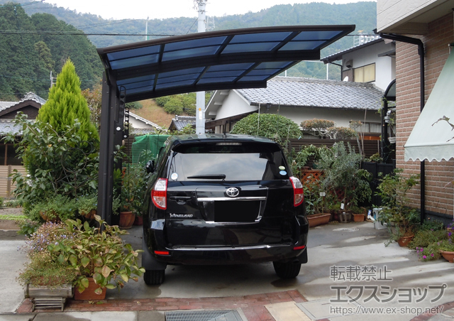 広島県大竹市のLIXIL リクシル（トステム）のカーポート プレシオスポート　積雪〜20cm対応+収納式物干しセット2型 施工例