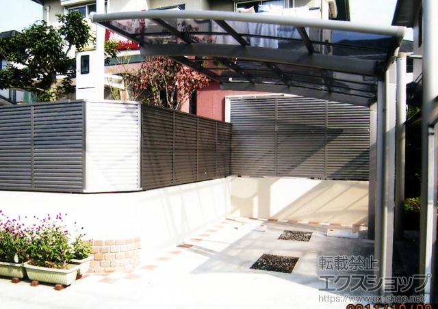 福岡県古賀市のLIXIL リクシル（トステム）のカーポート カーブポートシグマIII 積雪〜30?対応 施工例