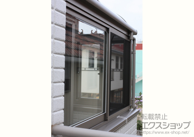 埼玉県さいたま市のLIXIL リクシル（トステム）のテラス囲い・サンルーム ほせるんですＩＩ Ｒ型 造り付け納まり 積雪〜20cm対応 施工例