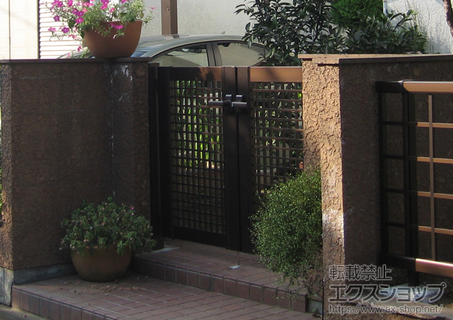 埼玉県北葛飾郡のの門扉 エクスライン門扉3型 両開き 門柱使用 施工例