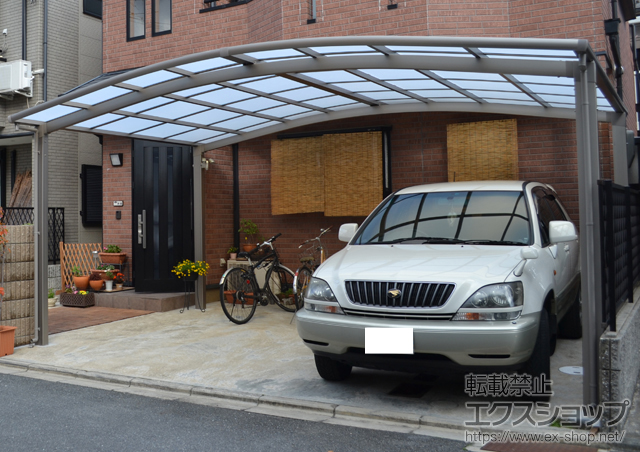 京都府京都市のLIXIL リクシル（トステム）のカーポート カーブポートシグマIII   ワイドタイプ　積雪〜30cm対応 施工例
