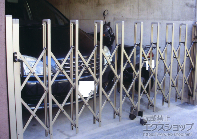 神奈川県横浜市ののカーゲート トリップゲート PB型 ノンレール 片開き 施工例