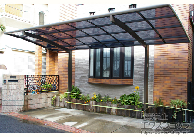 東京都豊島区のLIXIL リクシル（トステム）のカーポート カーブポートシグマIII 積雪〜30cm対応 施工例