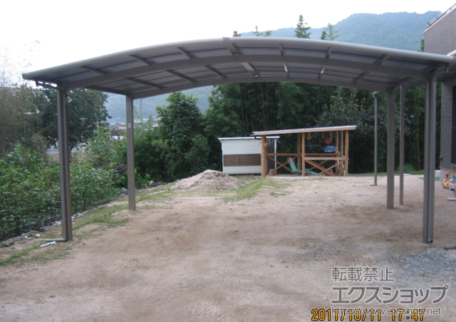 山口県周南市のLIXIL リクシル（トステム）のカーポート カーブポートシグマIII ワイド　積雪〜30cm対応 施工例