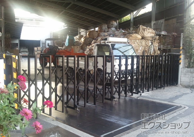 大阪府守口市ののカーゲート ATXJ14型　片開き　自在キャスタータイプ 施工例