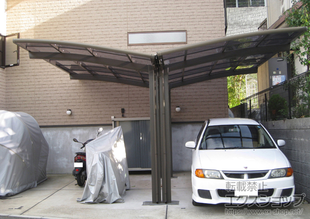 神奈川県横浜市のLIXIL リクシル（トステム）のカーポート カーブポートシグマIII Y合掌 積雪〜30cm対応 施工例