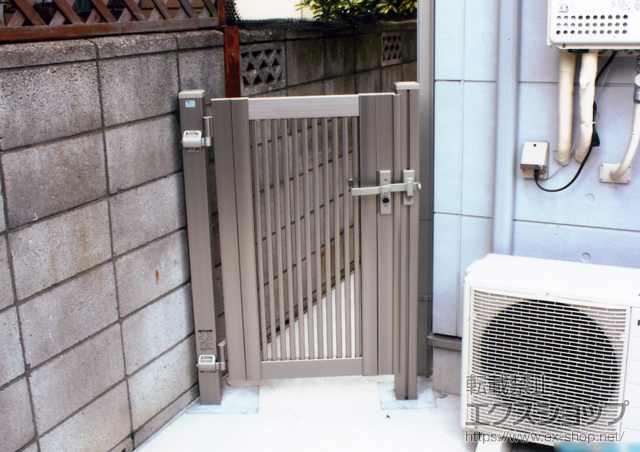 東京都葛飾区のの門扉 シャレオR2型 片開き 柱使用 施工例