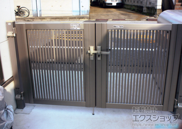 東京都葛飾区のの門扉 シャレオR2型 両開き 柱使用 施工例