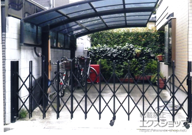 東京都杉並区ののカーゲート トリップゲート PA型 ノンレール 片開き(錠なし) 施工例