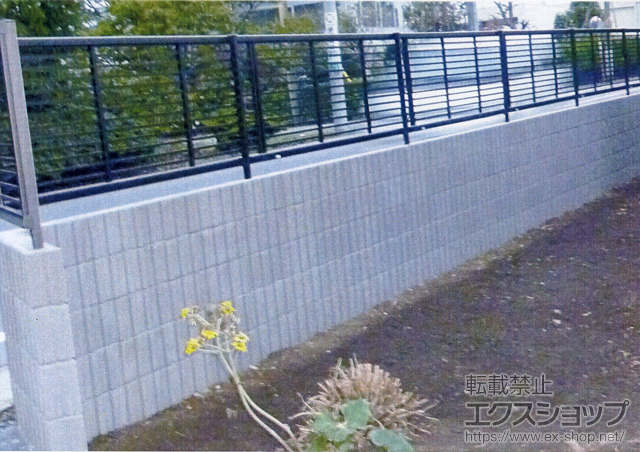 茨城県東茨城郡ののフェンス・柵 エクスラインフェンス12型 施工例