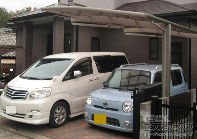 埼玉県入間市のLIXIL リクシル（トステム）のカーポート カーブポートシグマ? 単体 積雪〜30?対応 施工例