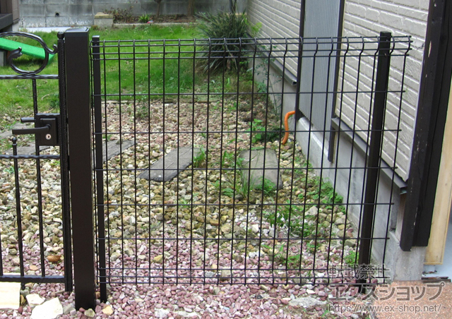 福岡県糟屋郡ののフェンス・柵 ハイグリッドフェンスN8型 フリーポールタイプ 施工例
