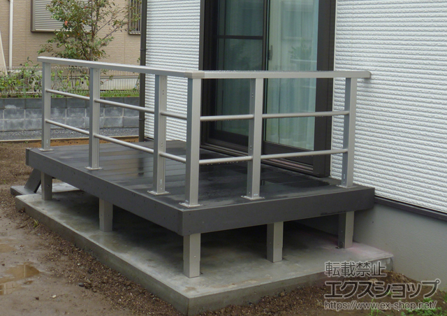 埼玉県加須市ののウッドデッキ リウッドデッキ 200 単体+シンプルモダンデッキフェンス2型 施工例