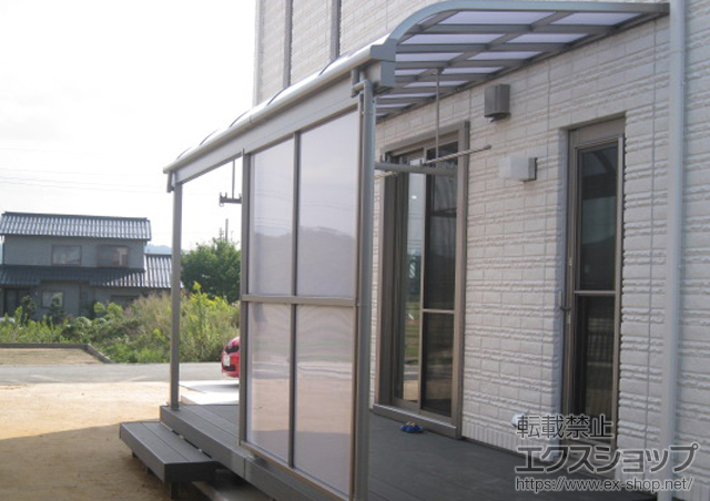 鳥取県岩美郡のLIXIL リクシル（トステム）のテラス屋根 ライザーテラスII R型 3000 テラスタイプ 連棟　積雪〜100cm対応 施工例