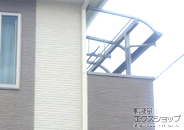 大阪府貝塚市のLIXIL リクシル（トステム）のバルコニー・ベランダ屋根 ライザーテラスII R型 単体 屋根タイプ 積雪〜20cm対応 施工例