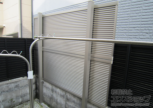 京都府京田辺ののフェンス・柵 シャレオR5型フェンス 多段柱仕様 施工例