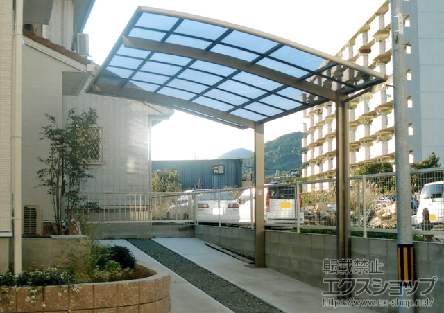 熊本県熊本市のLIXIL リクシル（トステム）のカーポート カーブポートシグマ?　積雪〜30cm対応 施工例