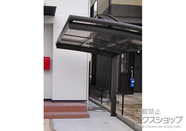 広島県福山市のLIXIL リクシル（トステム）のサイクルポート・駐輪場 カーブポートシグマIII ミニ 積雪〜30?対応 施工例